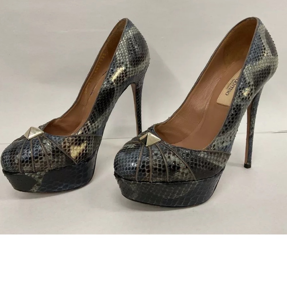Valentino Garavani Rockstud Python Heel Blue Stiletto Pump Womens Sz 5 US Luxury